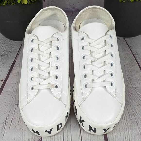 DKNY (Donna Karan) Banson Sneaker - Picture 2 of 8